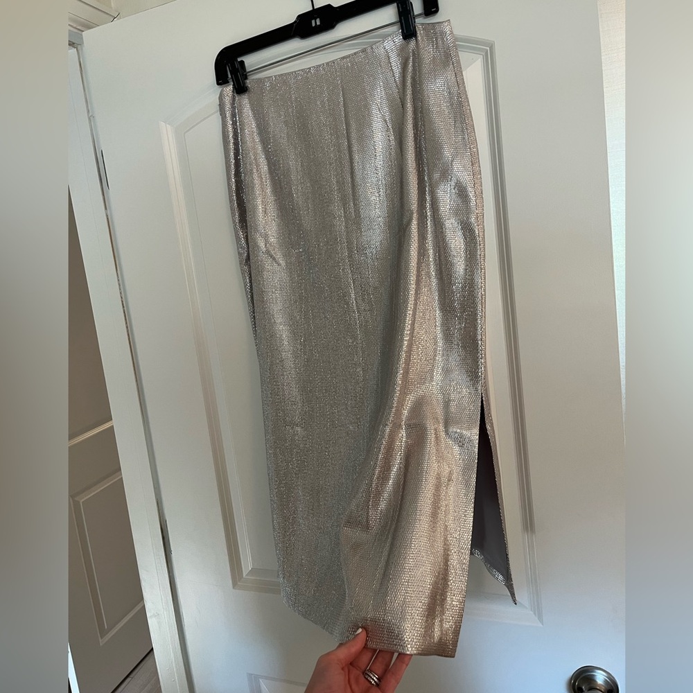 Club Monaco sparkly silver skirt - size 6 - new w/ tags